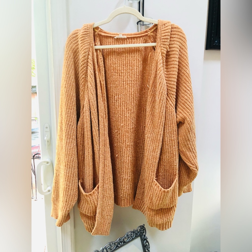 easel Chunky Open-Front Cardigan in Camel